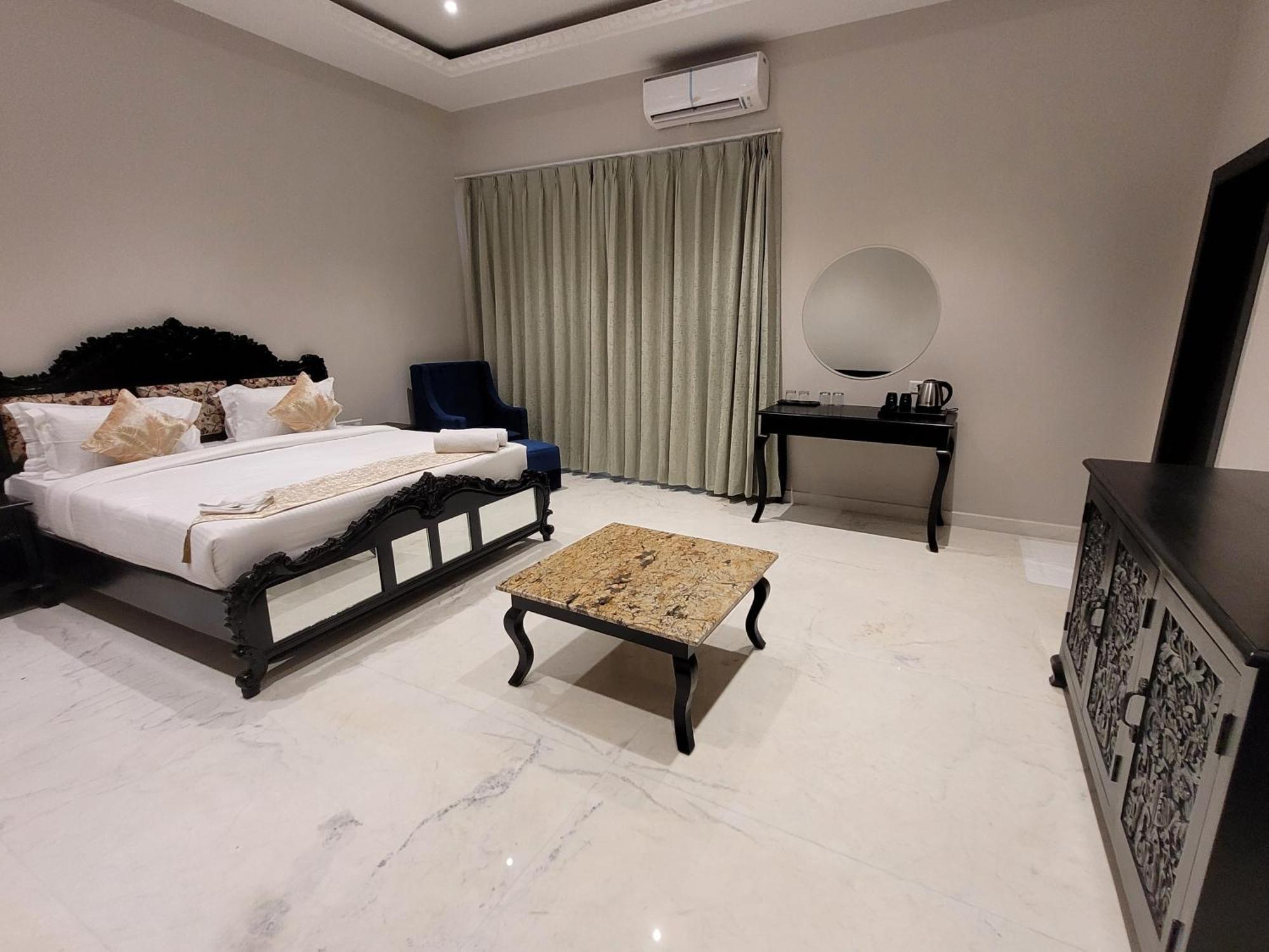 Surya Uday Villa Udaipur Exterior photo